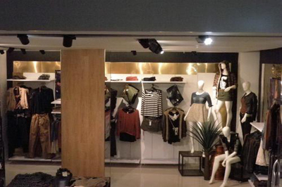 視覺營銷的藝術 如何通過服裝門店圖、產品圖與宣傳圖提升鞋帽銷售